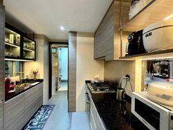 8 Saint Thomas (D9), Condominium #576812251